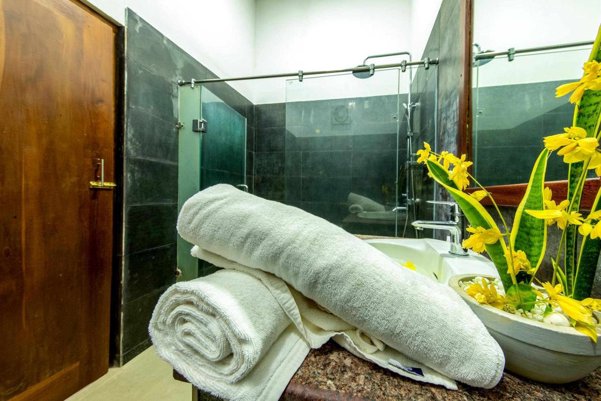 Owinmo Hotel & Reception Hall Galle Exterior foto